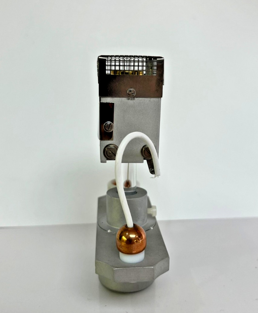 High voltage ionizer emitter