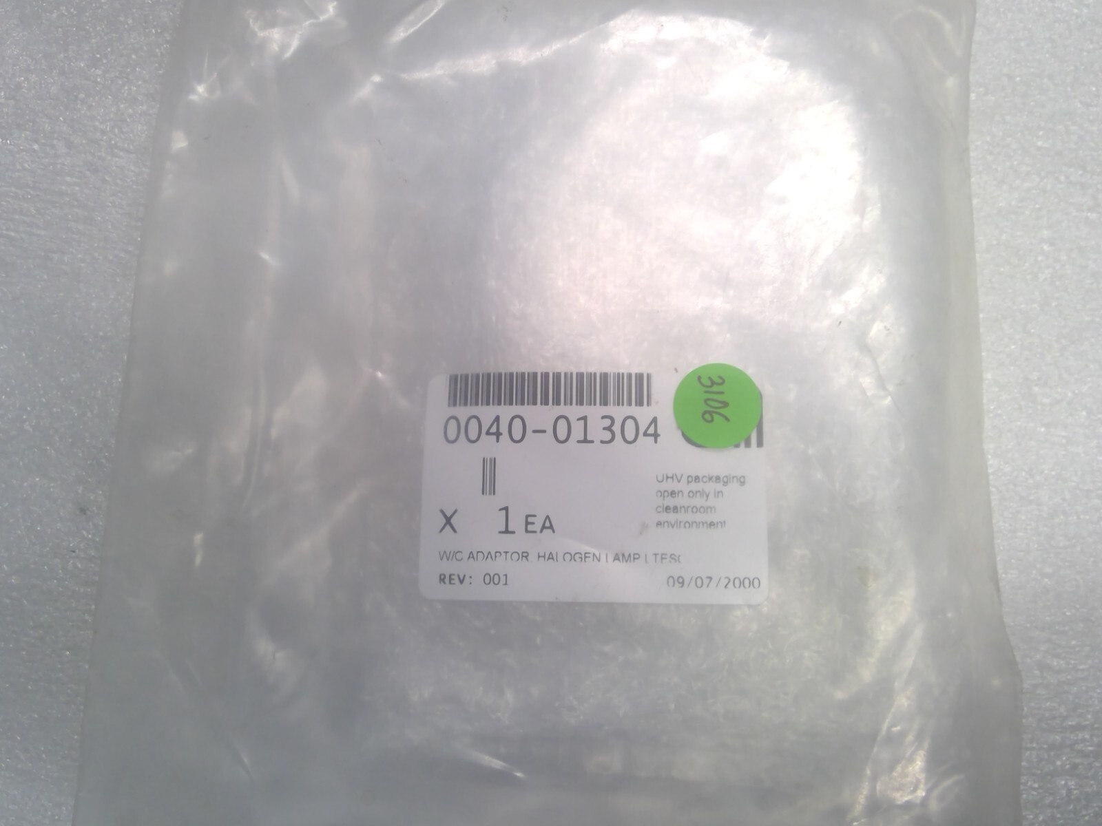 0040-01304; W/C ADAPTOR, HAL0GEN LAMP FIXTURE