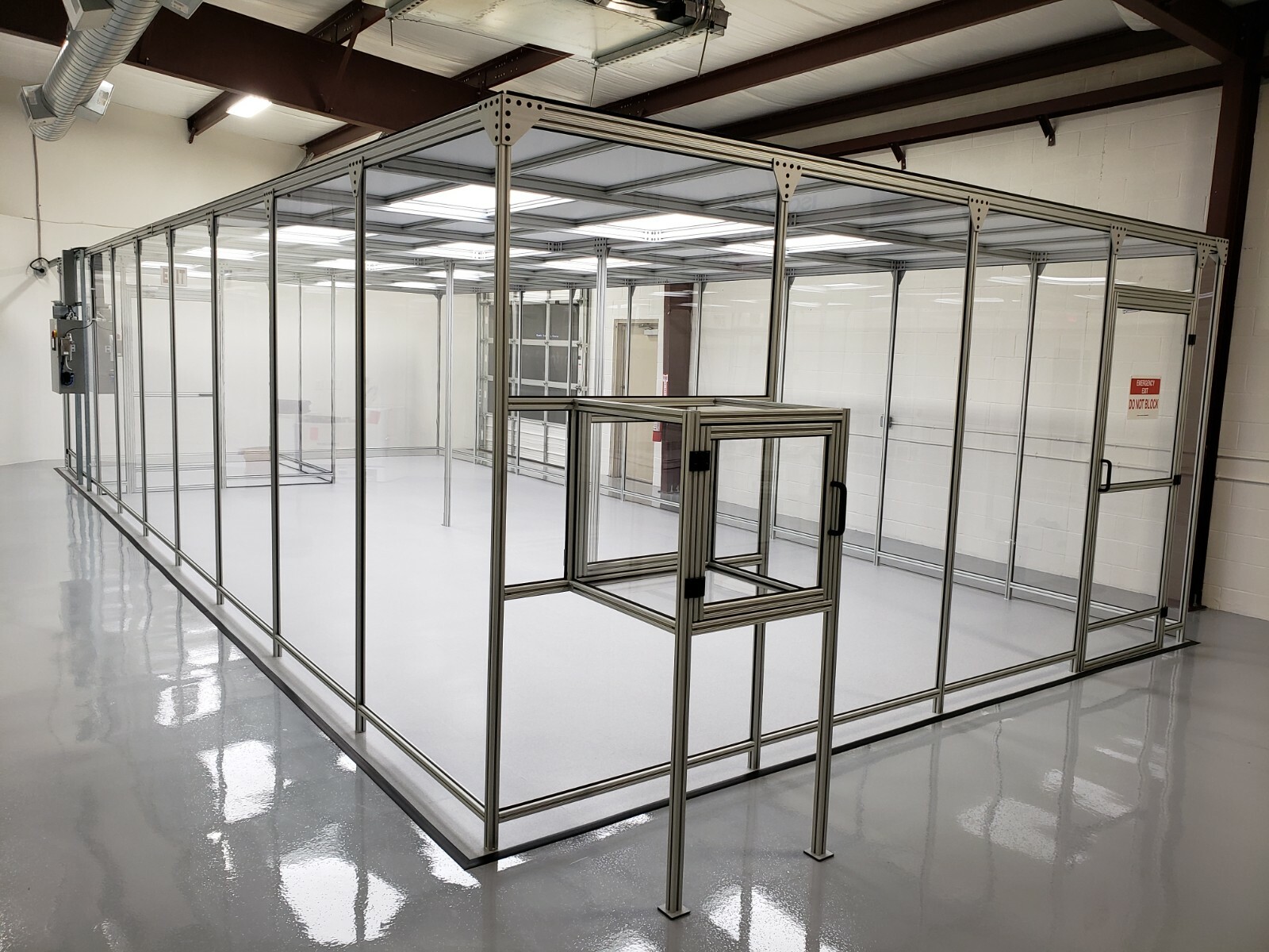 16′ x 32′ Modular Clean Room; ISO8 Class 100,000; HEPA Cleanroom; Hard Wall