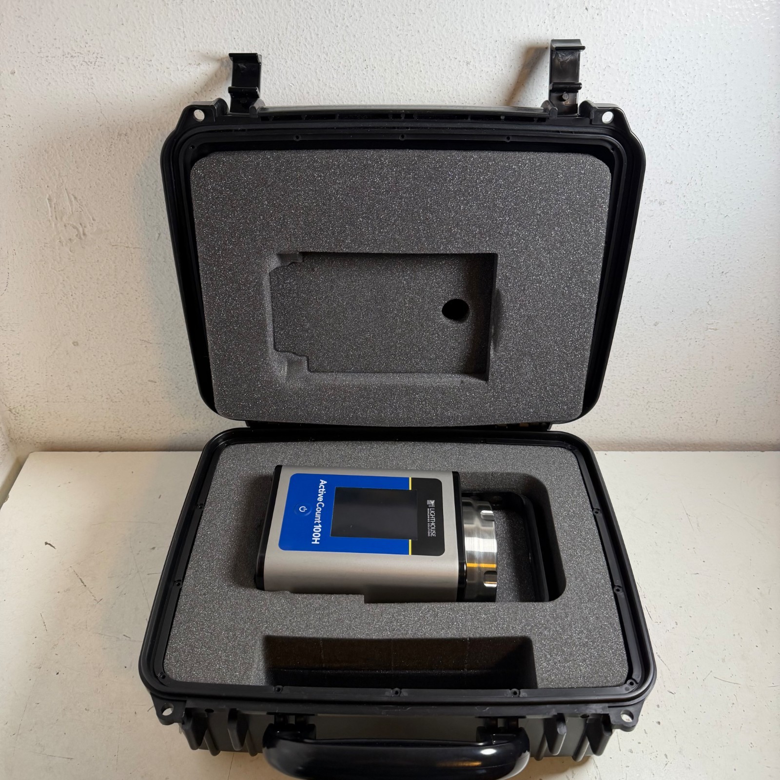 Lighthouse Active Count 100H High-Performance Portable Microbial Air Sampler