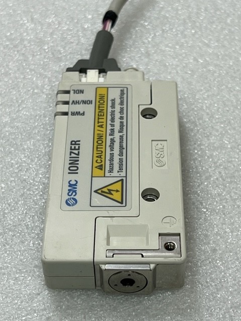 SMC IZN10E-0206 24VDC 8mA Ionizer Used
