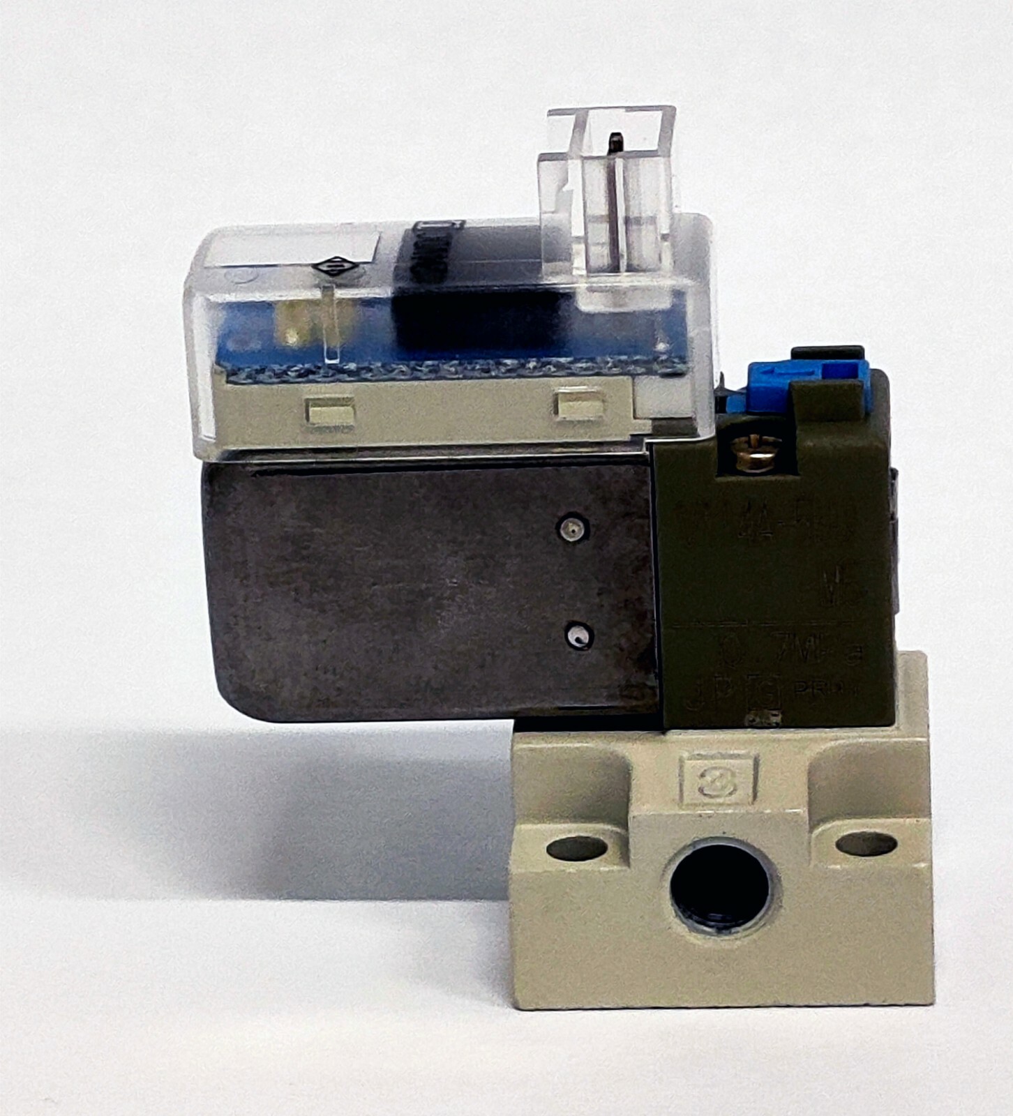 SMC V114-5LU-M5 Miniature Solenoid Valve (Brand New)