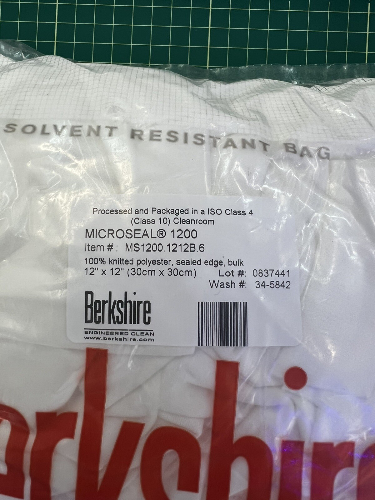 1 Pack Berkshire Microseal SuperSorb Lite Cleanroom 12×12