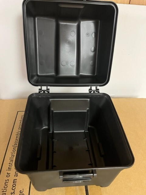 ENTEGRIS 150 mm (6 inch) Wafer Storage Box, E-160-60-101-69F02, NEW. LOT OF 4