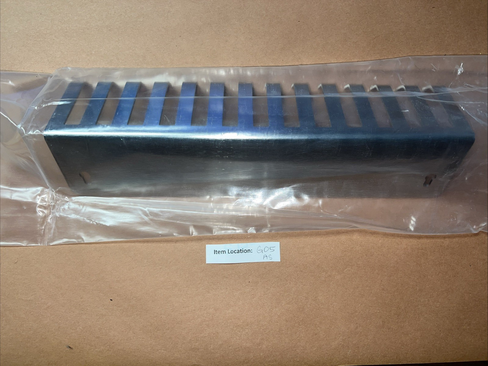 PALBAM CLASS LABORATORY/CLEANROOM STAINLESS STEEL WALL MOUNTED HANGER