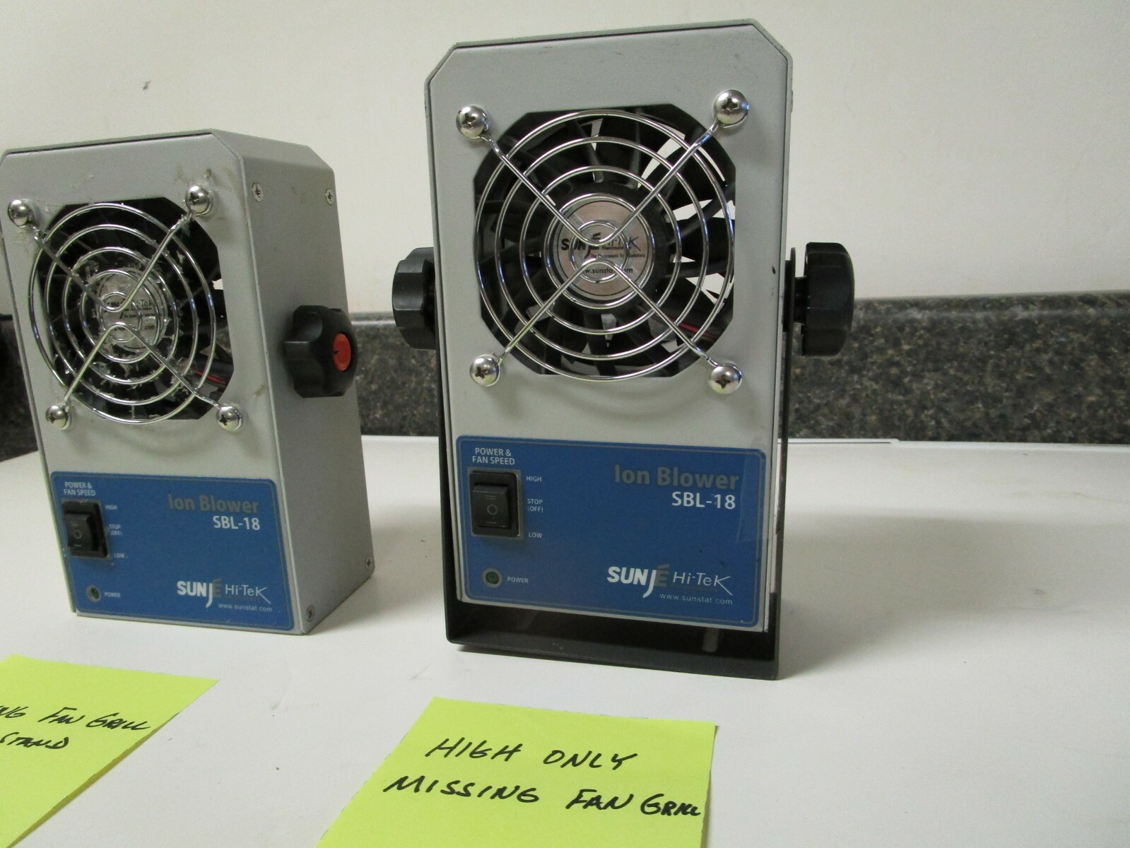 Qty (2) SunjE Hi-Tek SBL-18 Desktop Ion Ionizing Air Blower Fan – AS IS – READ