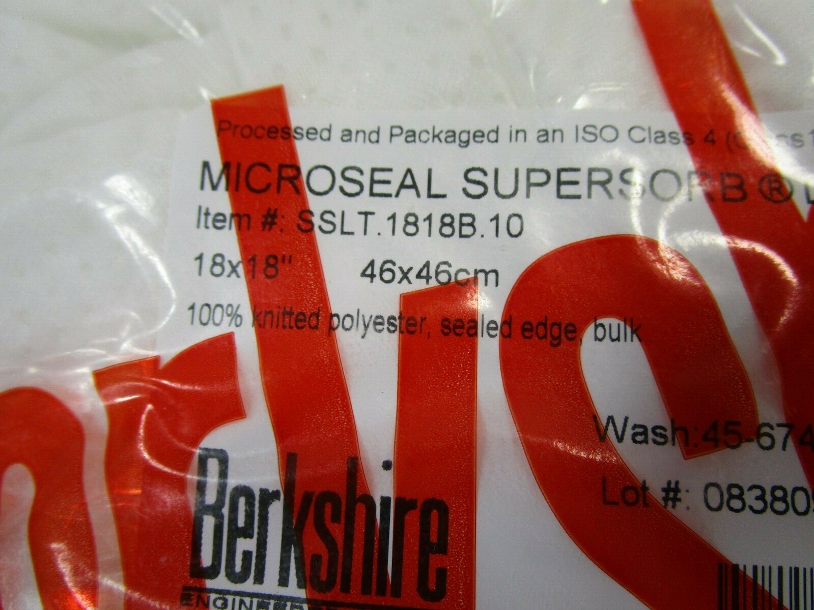 1 Pack Berkshire Microseal SuperSorb Lite Cleanroom 18″x18″ Wipes Cloth 18×18