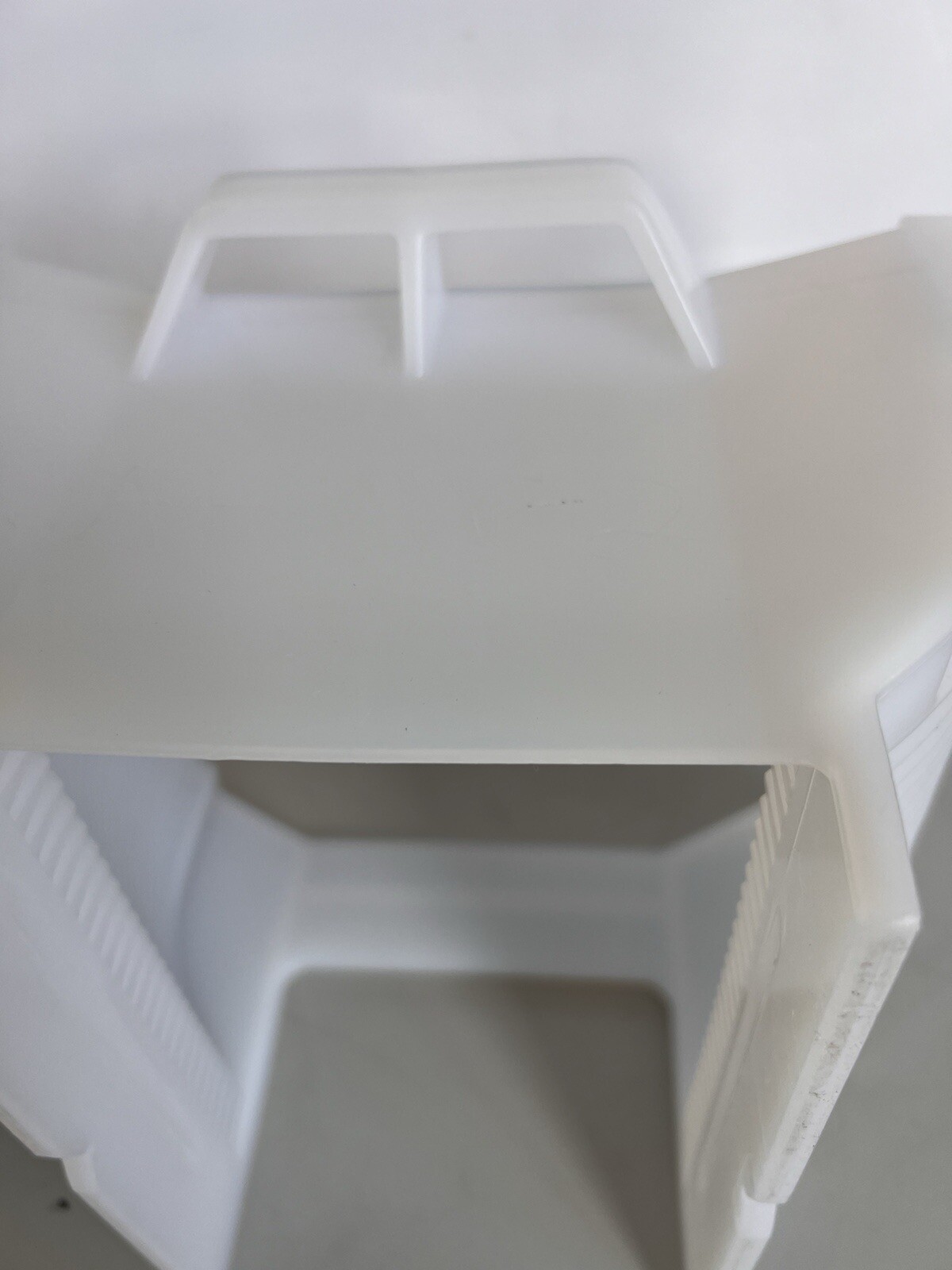 Cassette 200mm (8-inch) PFA low wafer carrier Manufactured by Fluoroware,