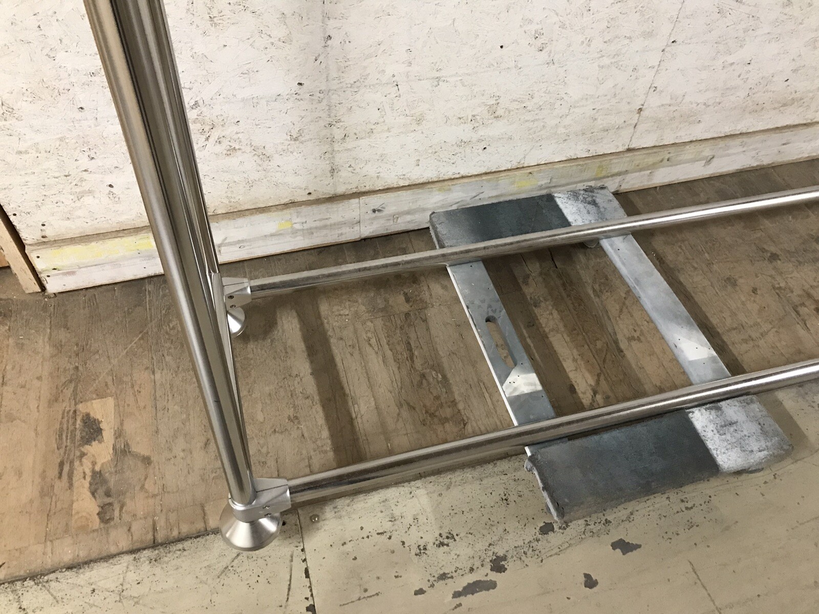 Palbam Class Gowning Rack 40 Hangers Laboratory/Cleanroom Stainless Steel