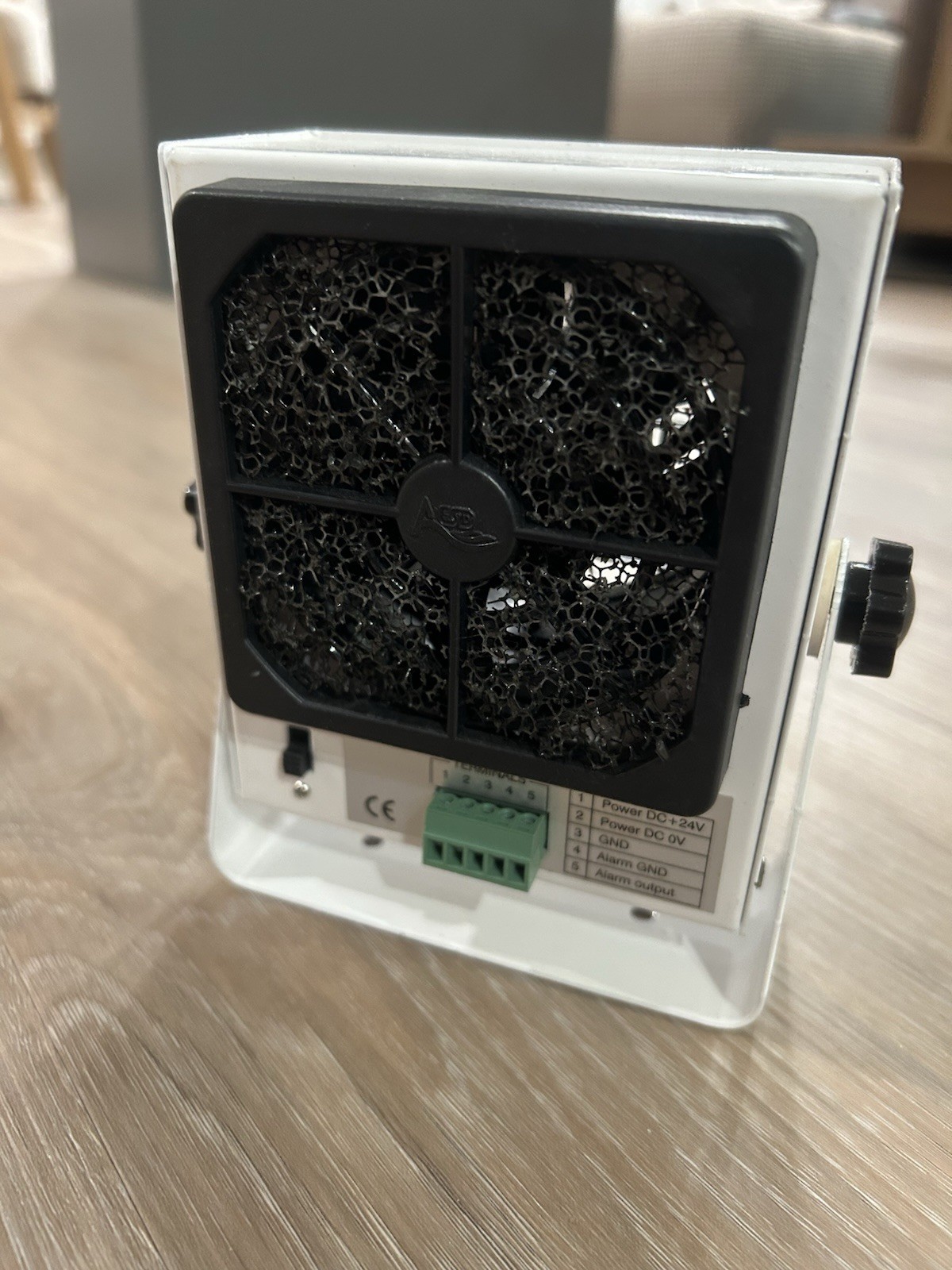 Botron Air Ionizer Small Bench Top B486110