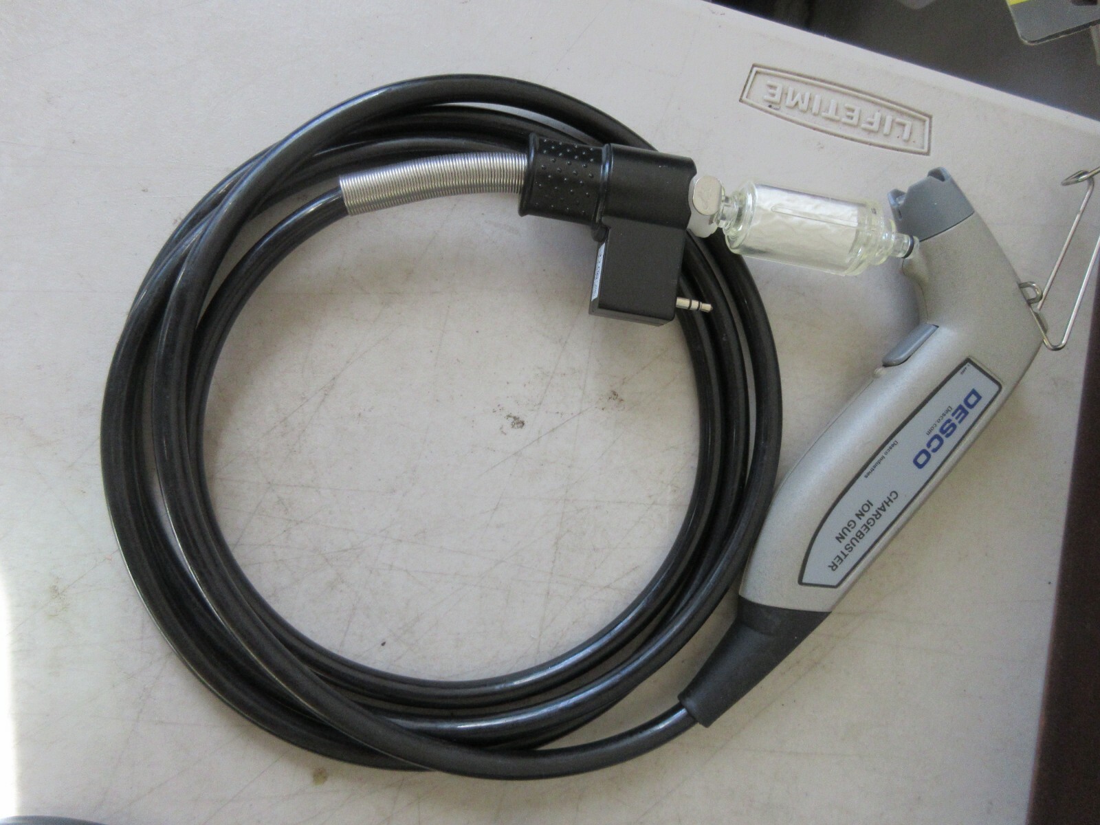 DESCO 19590 CHARGEBUSTER ION GUN