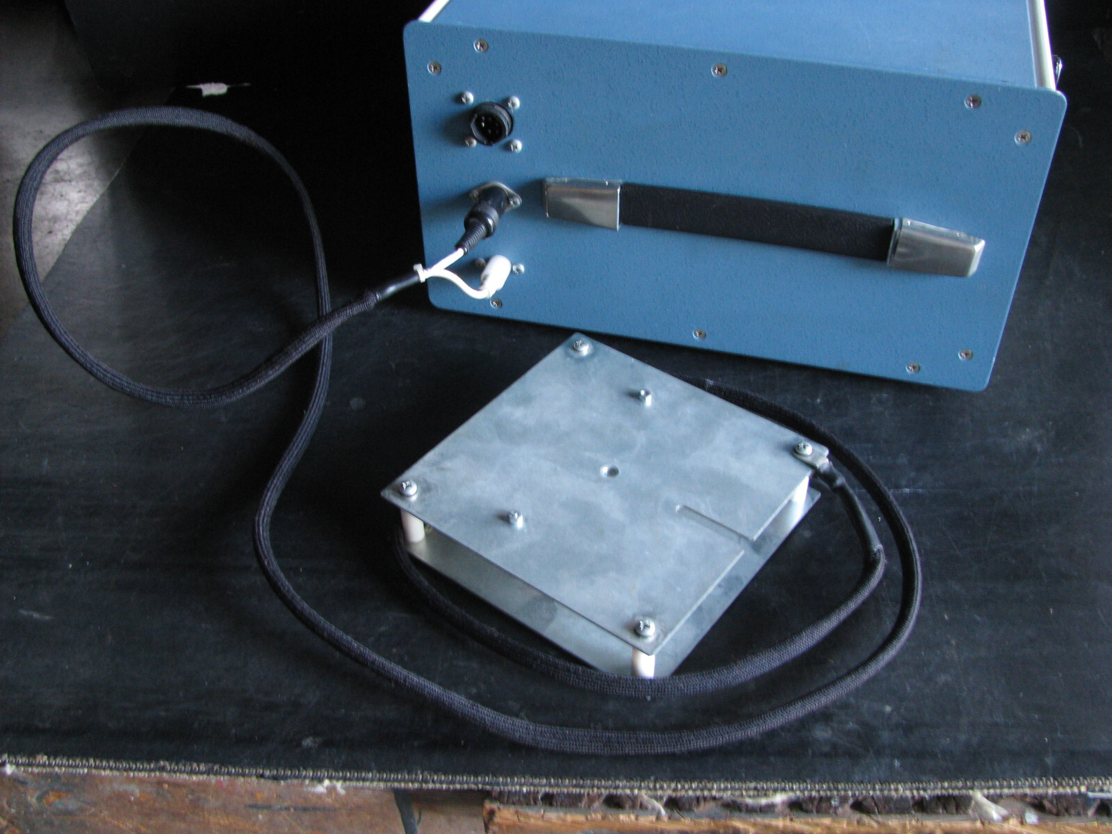 ION SYSTEMS CPM-354 CHARGE PLATE MONITOR w TREK 354A ESD MONITOR SIMCO