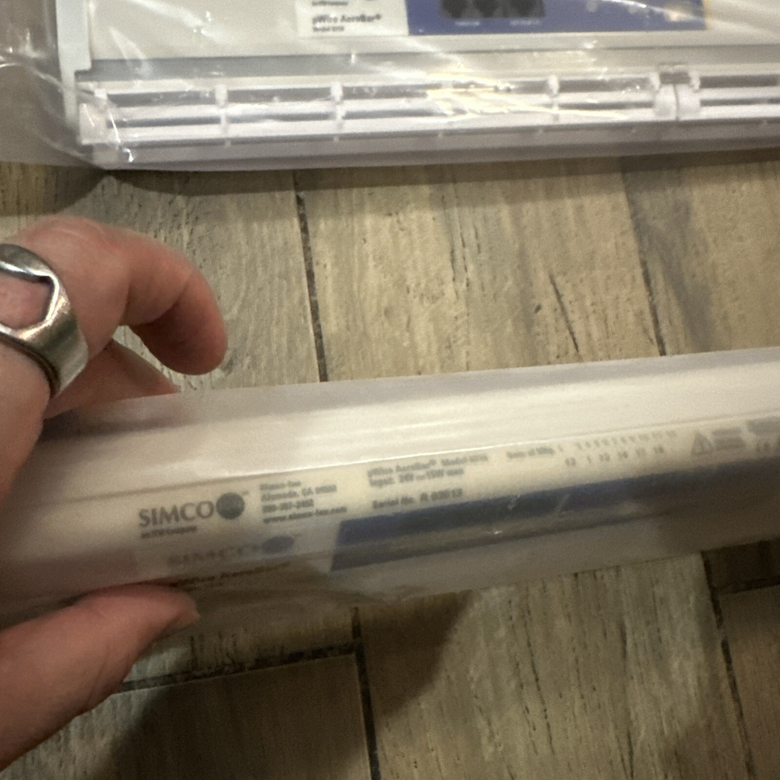 SIMCO ION AeroBar 5710 uWire Ionizing Bar