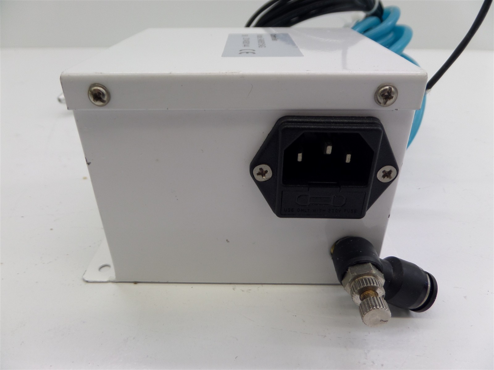 Botron B486615AG Ionizing Air Gun and Controller