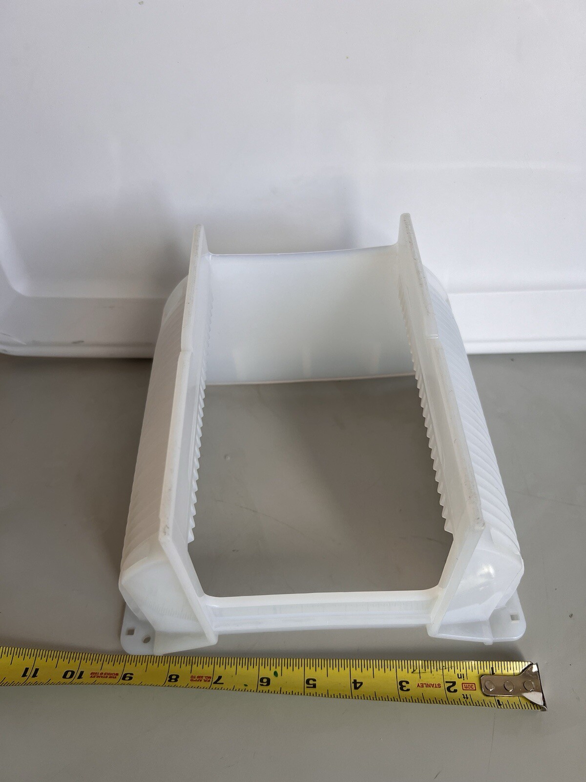 Cassette 200mm (8-inch) PFA low wafer carrier Manufactured by Fluoroware,