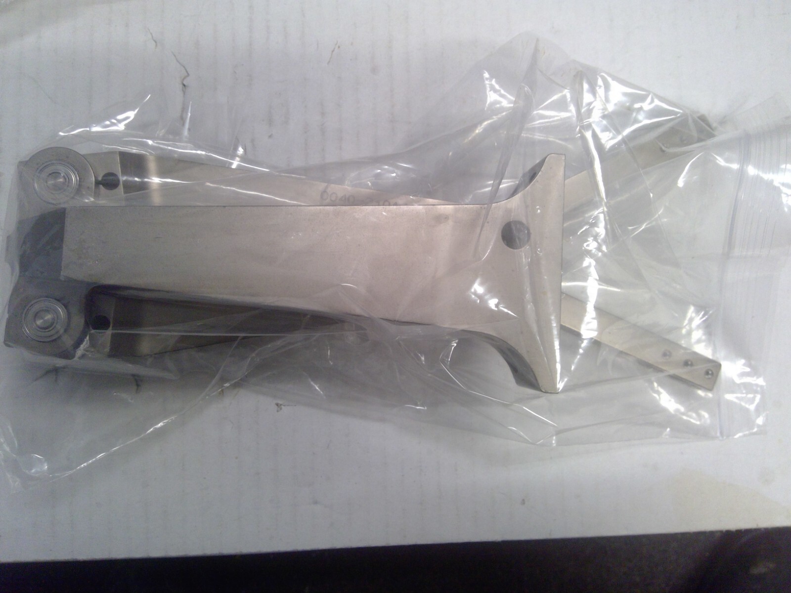 0040-21013; 0040-21014; 0020-25769; VHP+ ROBOT ARM ASSEMBLY