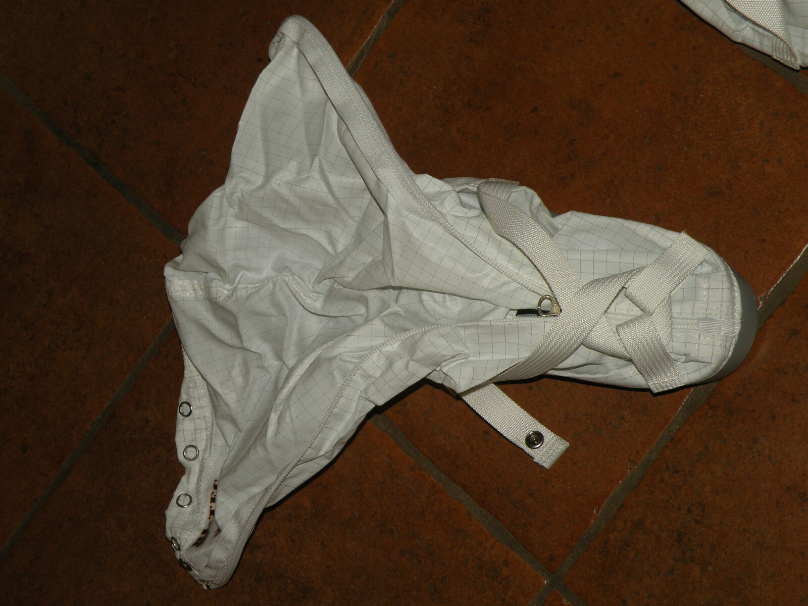 (1) HI-Tec Garments Cleanroom Washable / Reusable Shoe / Boot Covers XSmall