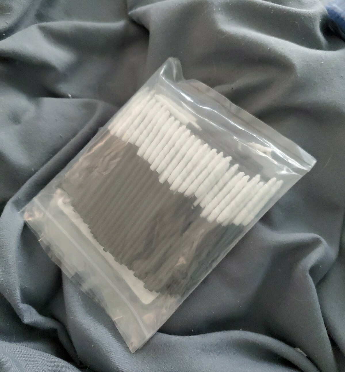 COVENTRY 51353 Diamond Wrapped Polyester Swab, Length 2.8″, 100/Pkg