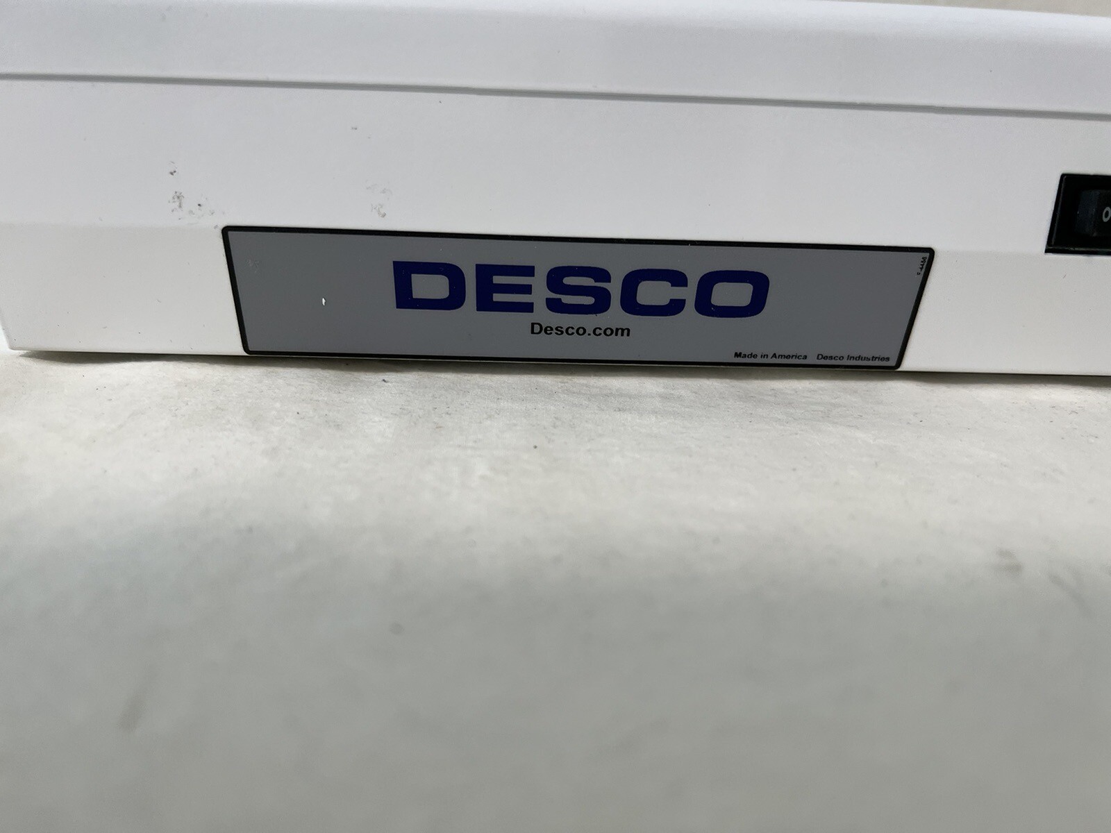 Desco 60467 Overhead Ionizer