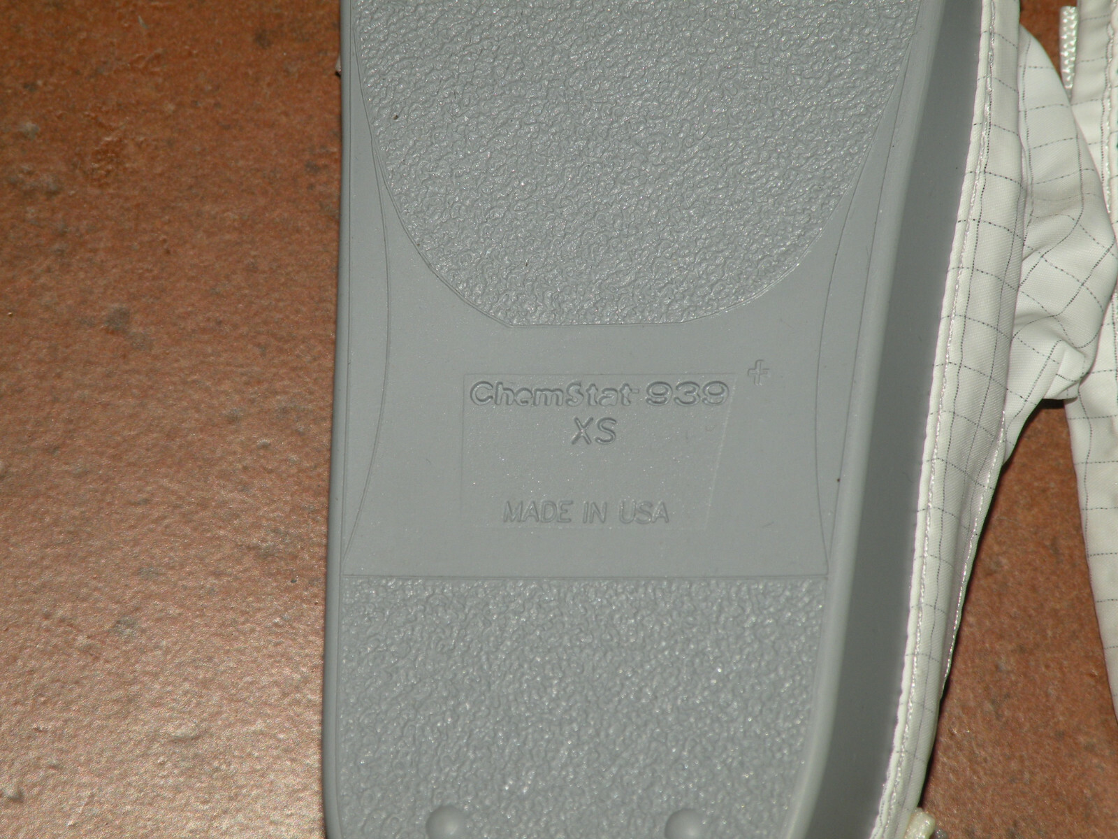 (1) HI-Tec Garments Cleanroom Washable / Reusable Shoe / Boot Covers XSmall