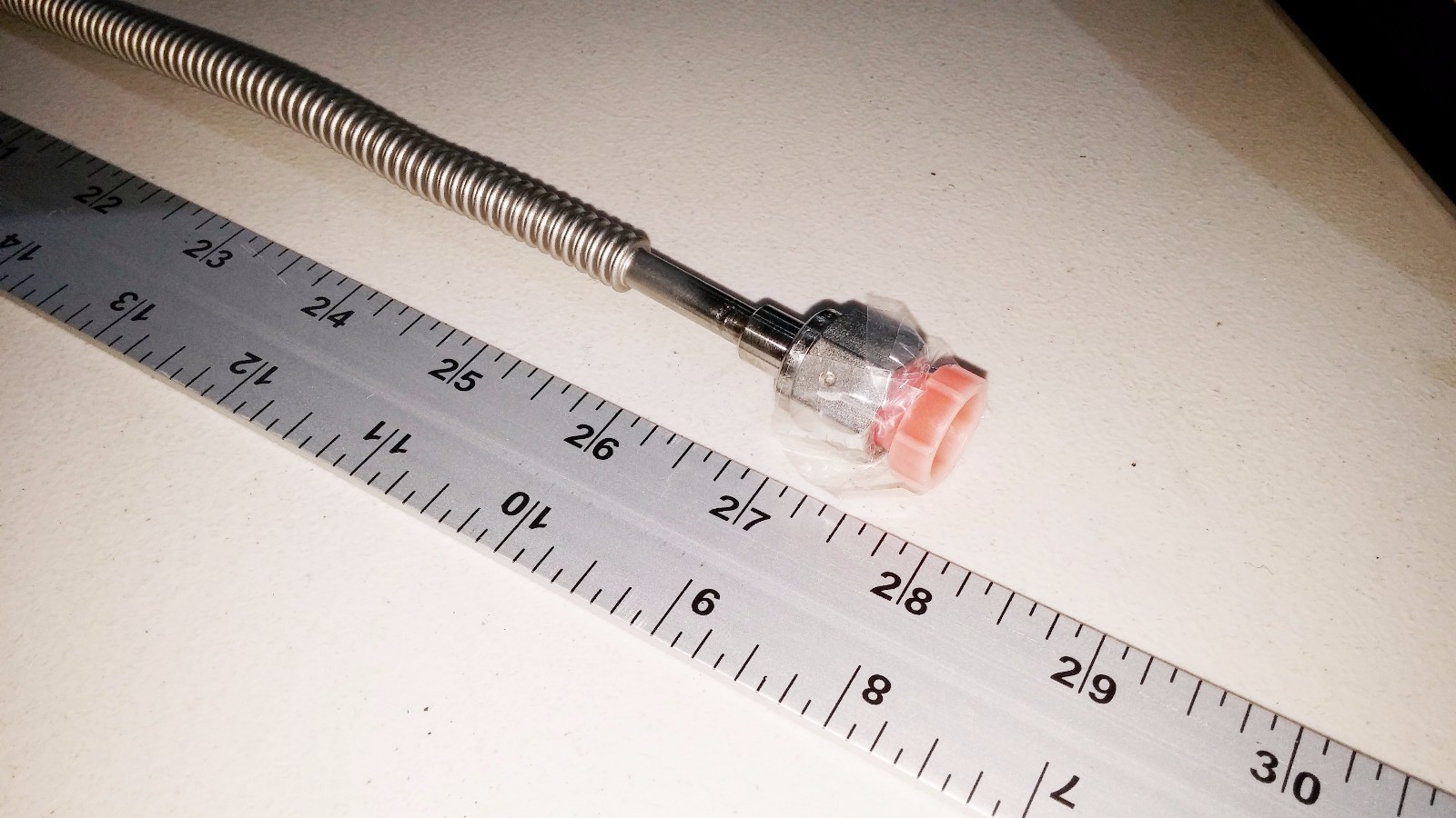 Syncro Vac Ultra High Purity 24″ Stainless Steel Gas Line 316L w/ 0.5″ Connector