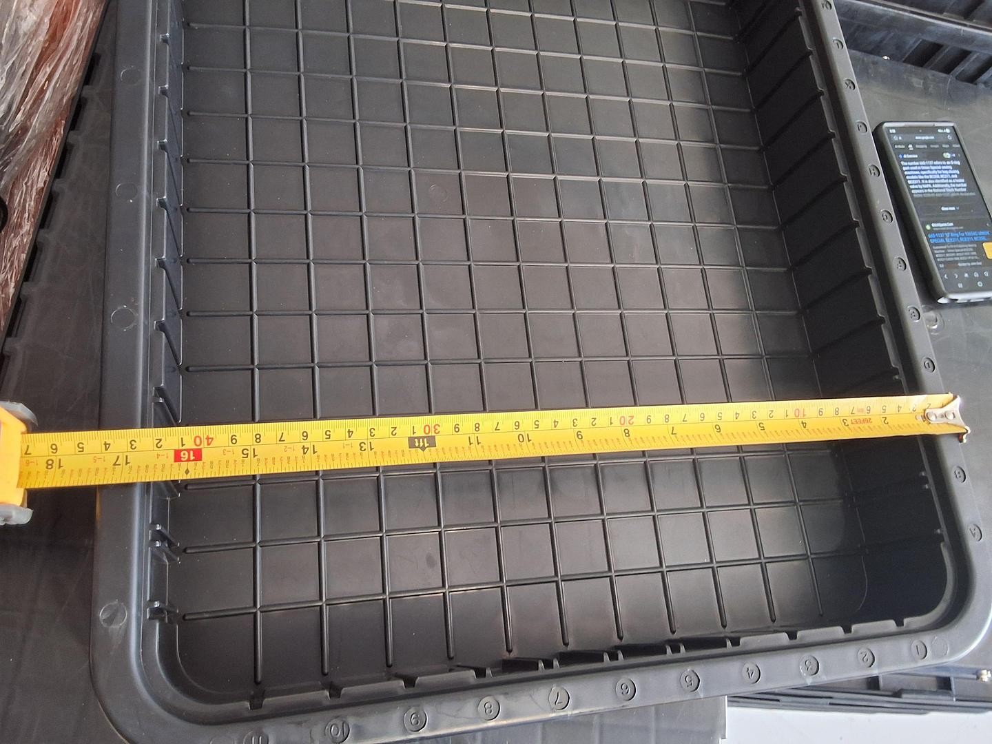 PCB Metro TB93030 Polypropylene Tote with Lids (22.5″ x 17.5″ x 3″)