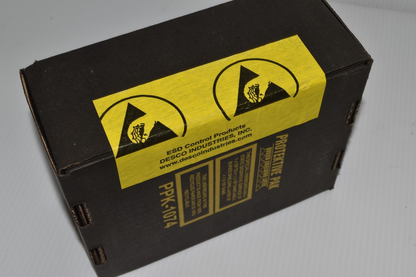 SCS 724 Workstation Monitor ● Anti-Static/ESD Electronics ● New In Box (MHL11)