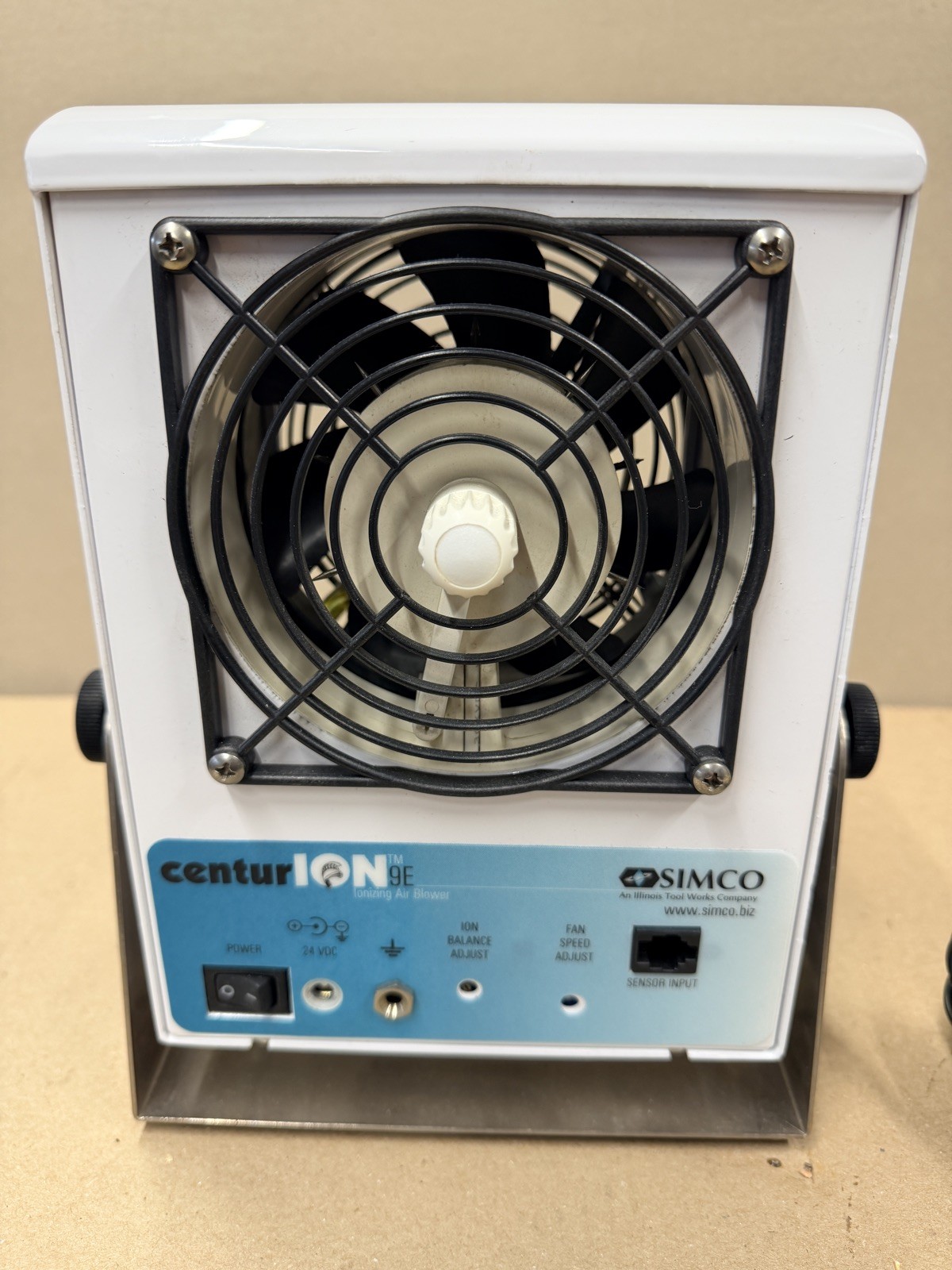 Simco 4009411 Centurion 9E Single Fan Ionizing Air Blower – Excellent condition