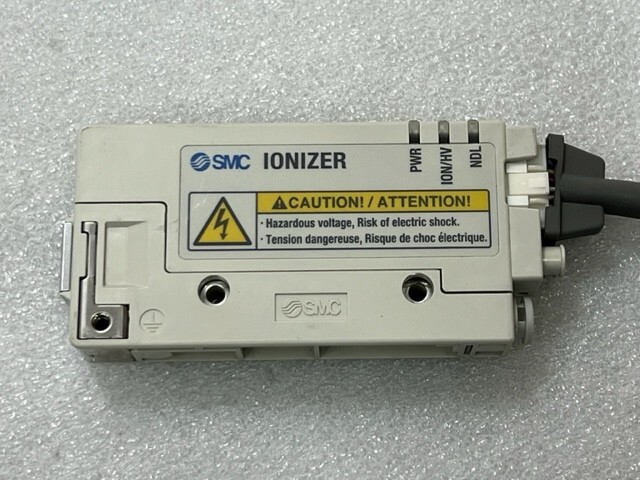 SMC IZN10E-0206 24VDC 8mA Ionizer Used
