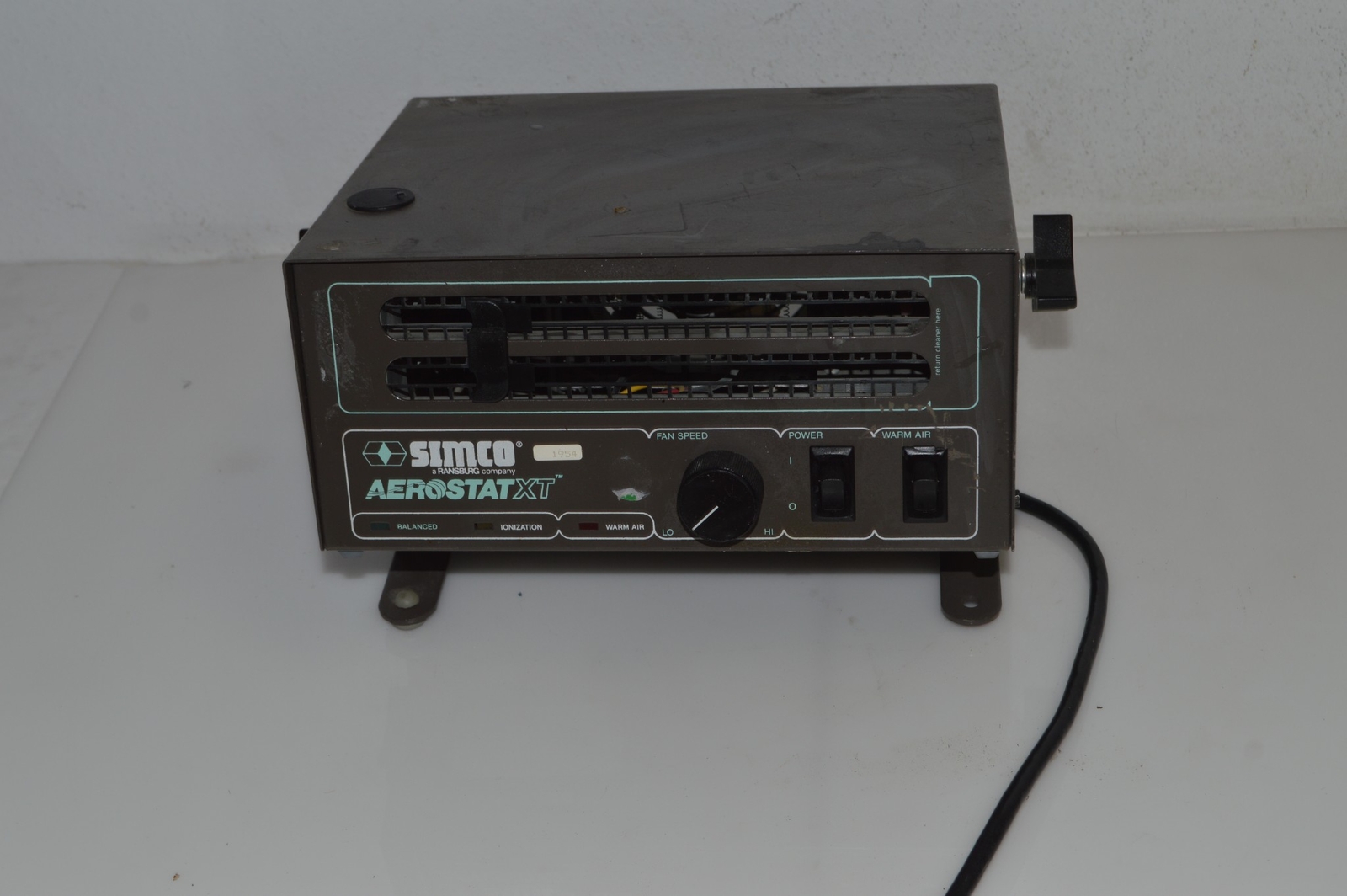 SIMCO AEROSTAT XT IONIZED HEATED Variable Speed Air Blower (AVV28)