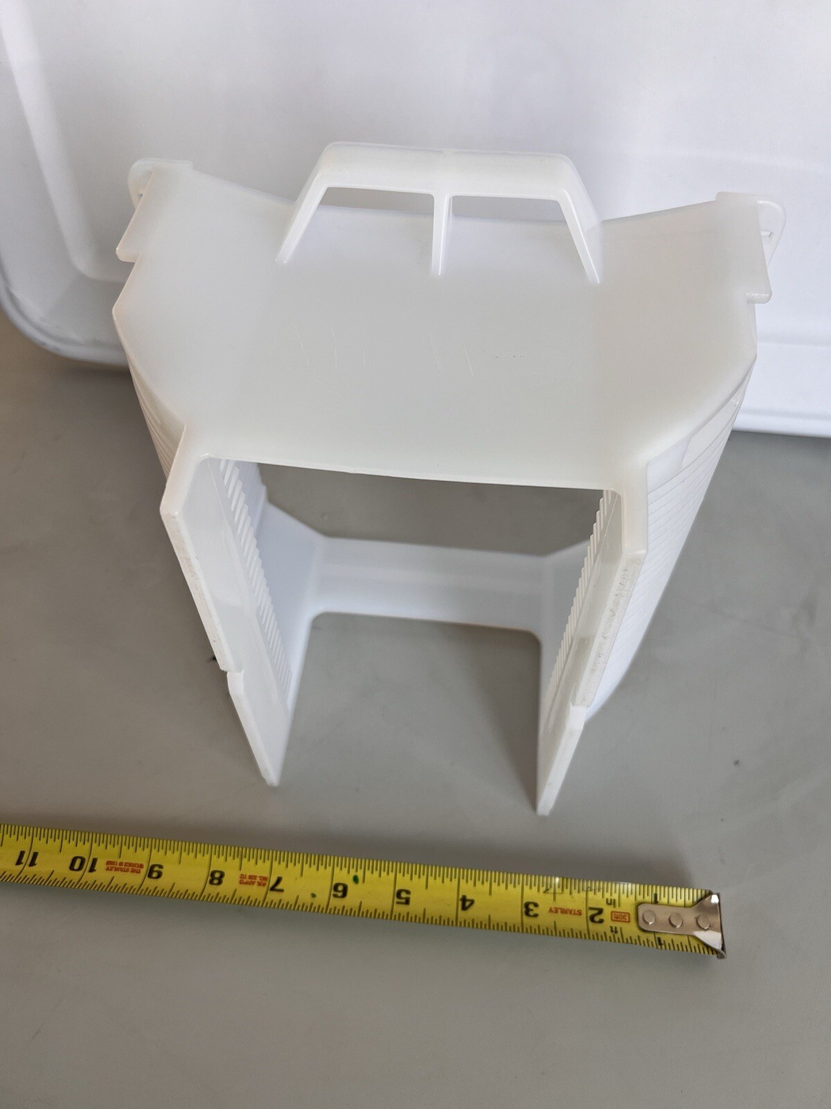 Cassette 200mm (8-inch) PFA low wafer carrier Manufactured by Fluoroware,