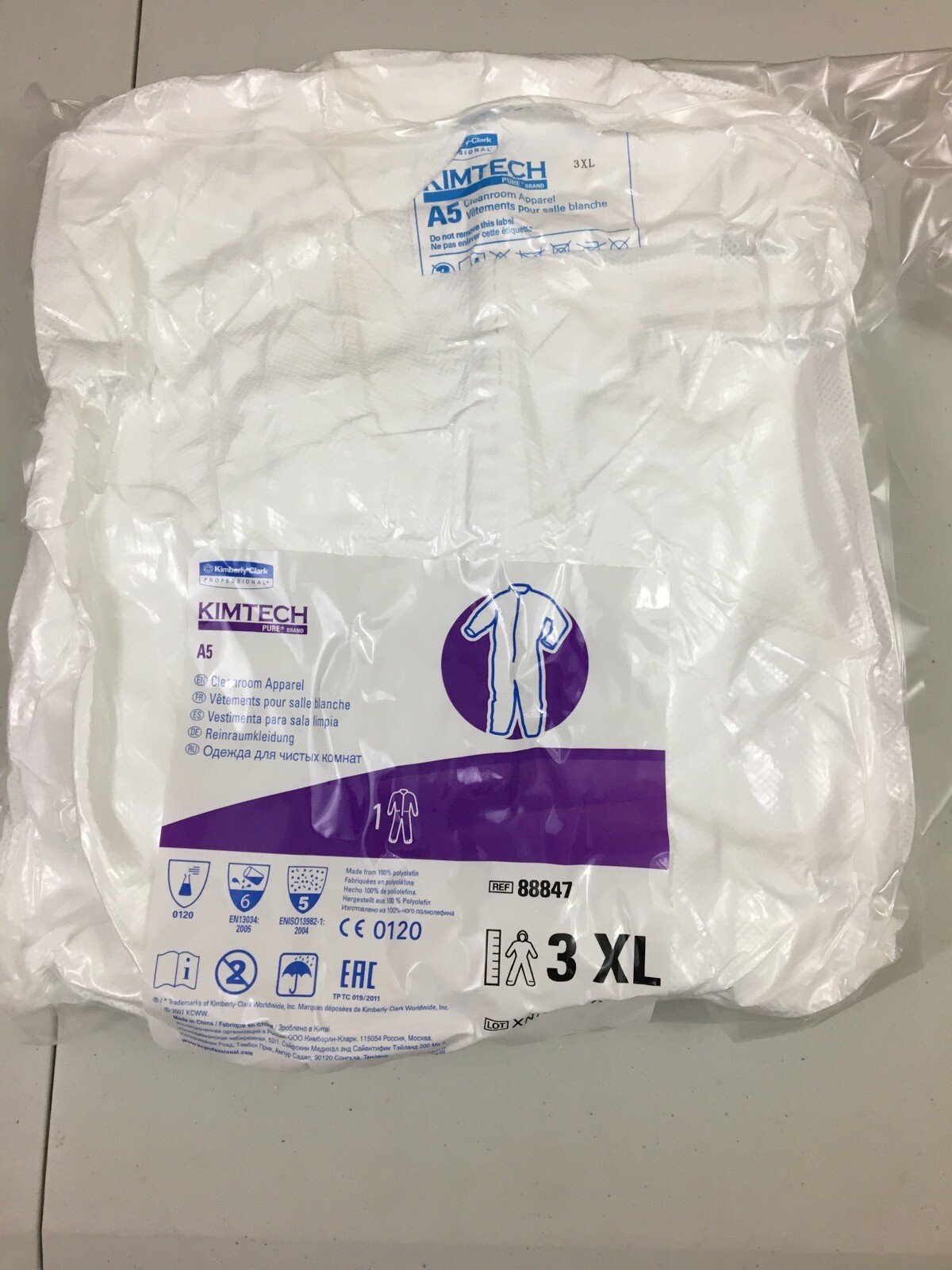 Pack of 5 – KIMTECH Cleanroom Apparel A5 White Coveralls 3XL 88847