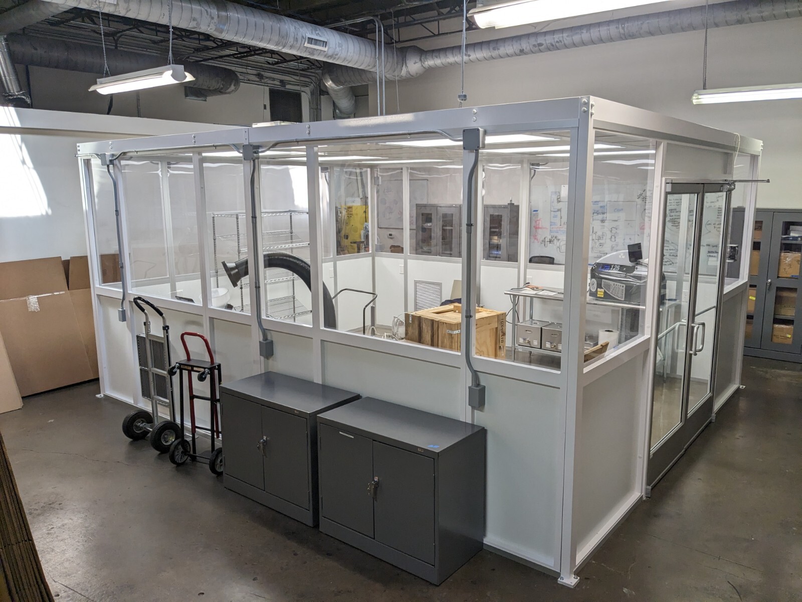 17′ x 13.5′ Singlewall Clean Room; ISO Class 8 (100,000); brand new
