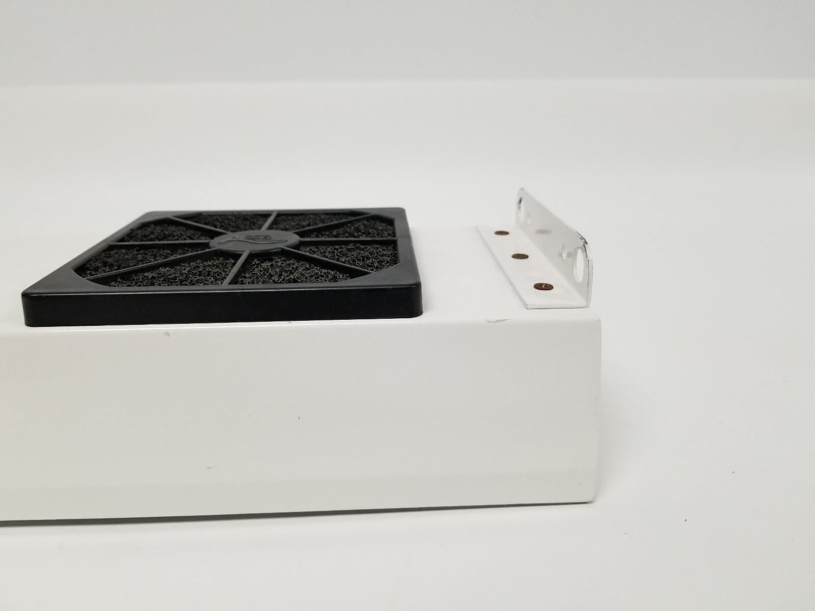 Botron B486102 Overhead 2-Fan Ionizer, High Frequency