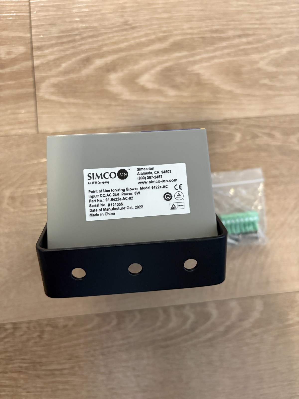 Simco Ion Point of Use Ionizing Blower Model 6422e AC