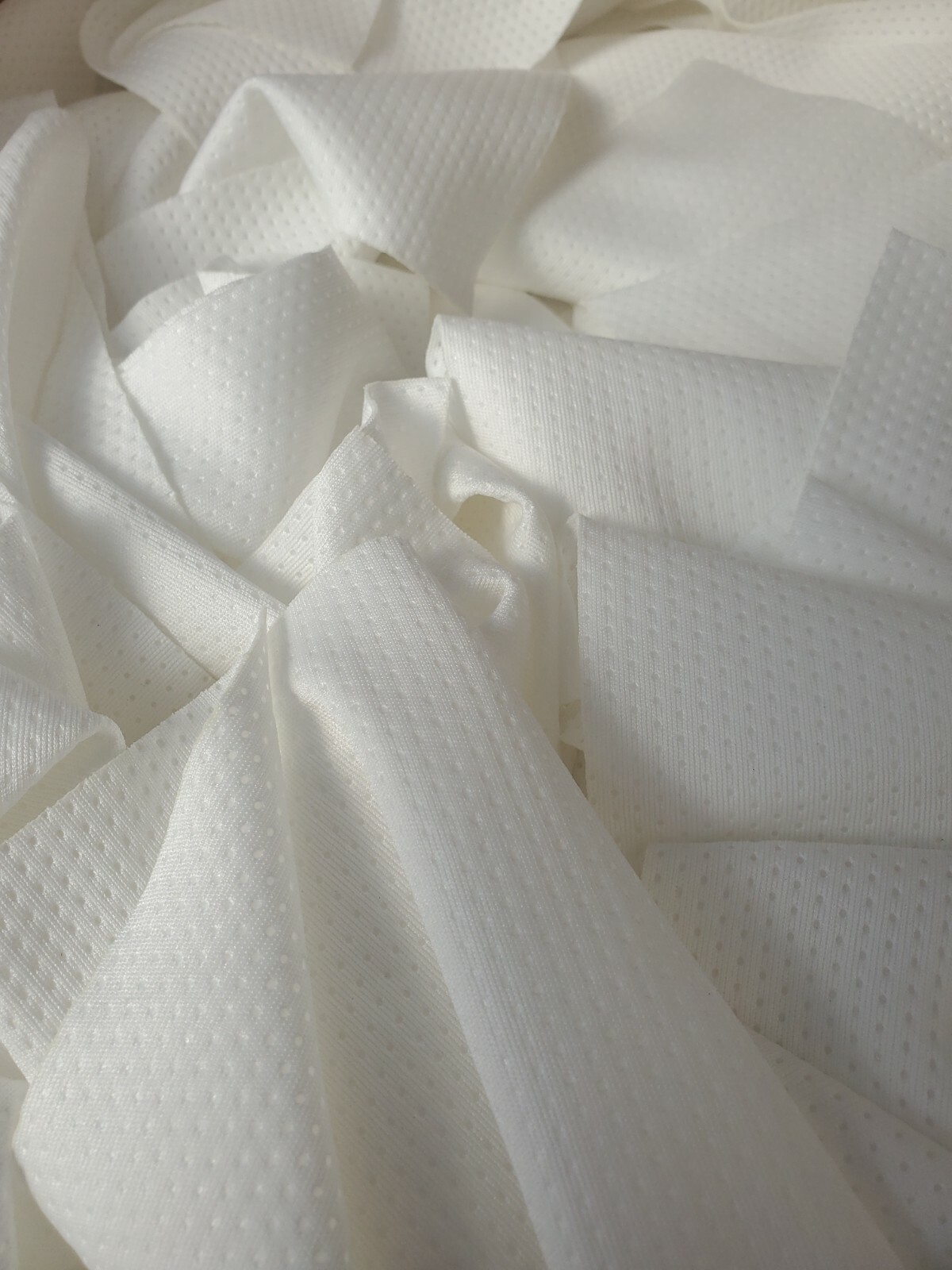 200count Contec PolyWipes textured 9″x 9″