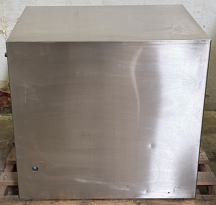 9 Cu. Ft. 30″ W x 24″ H x 21.75″ D 304 Stainless Steel Desiccator/Dry Cabinet N2