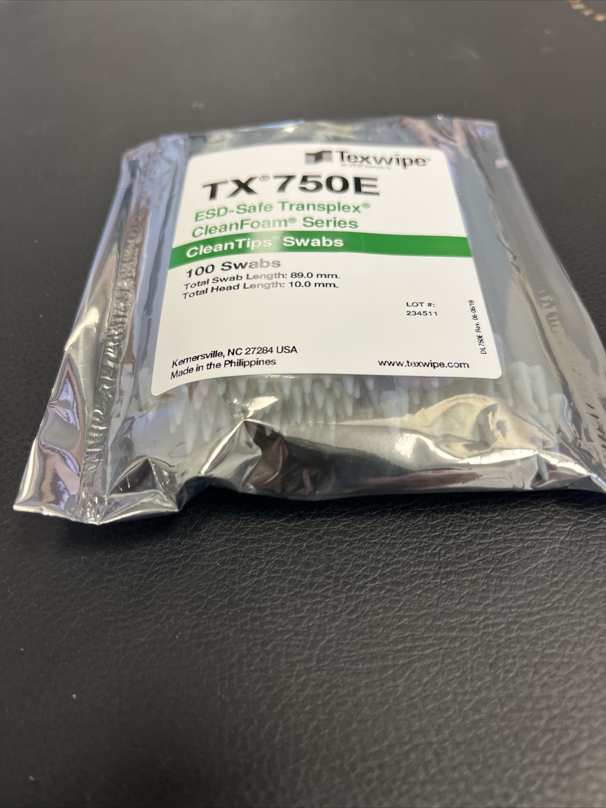TX750E ESD Safe Mini Compressed Cleanroom Swabs 100pack