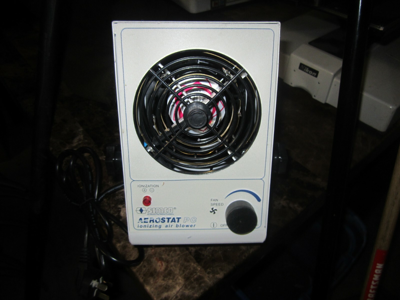 Simco-Ion’s Aerostat PC Ionizing Air Blower