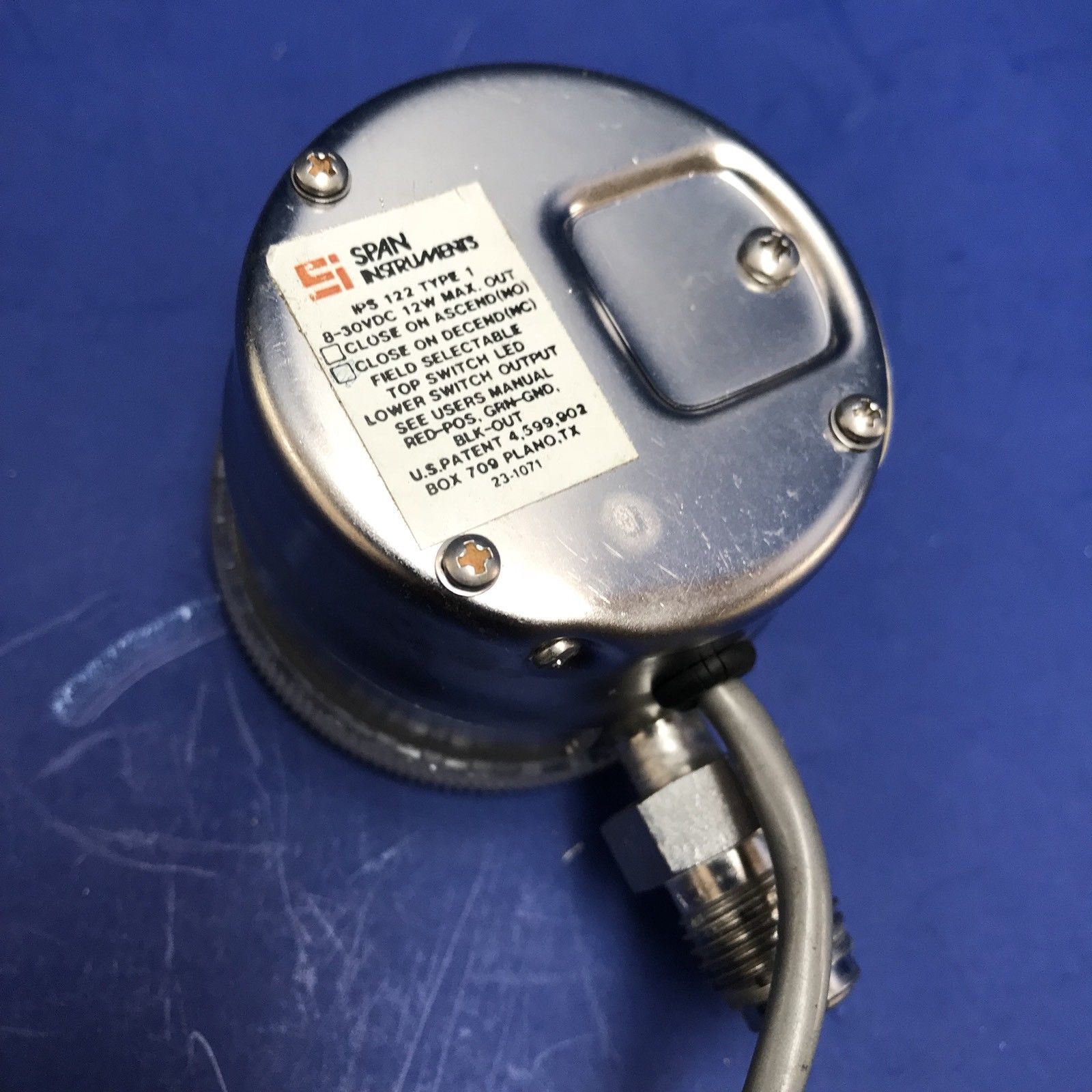 SPAN IPS 122 TYPE 1 Indicating Pressure Switch, 0-1000 psi, 1/4″ MVCR, Used
