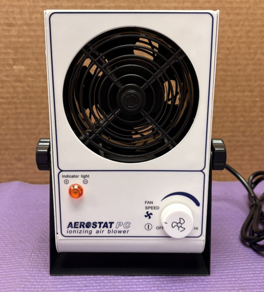 Aerostat PC Ionizing Air Blower W/ Power Cord & Indicator Light