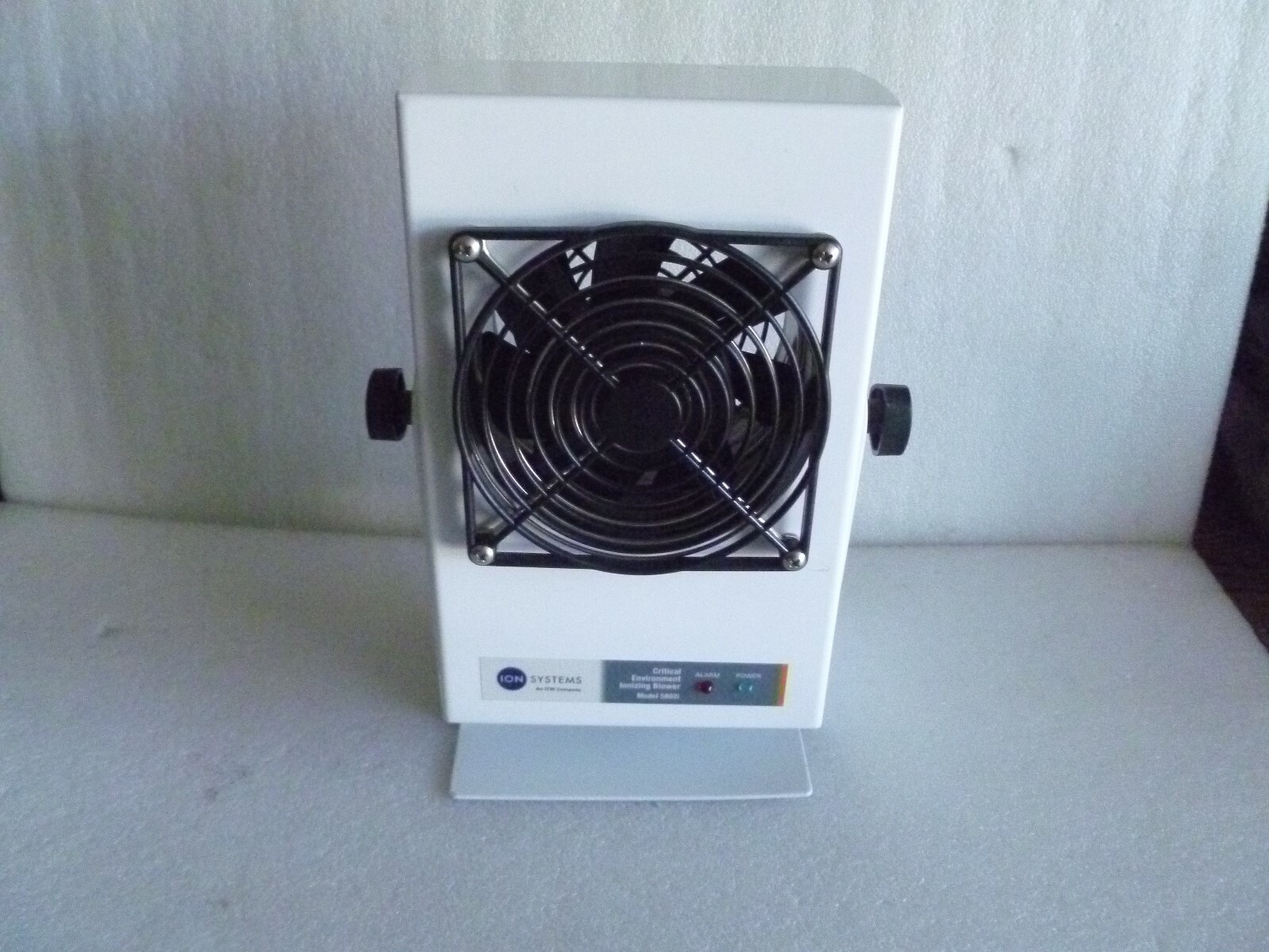 SIMCO-ION 5802i CRITICAL ENVIRONMENT IONIZING BLOWER