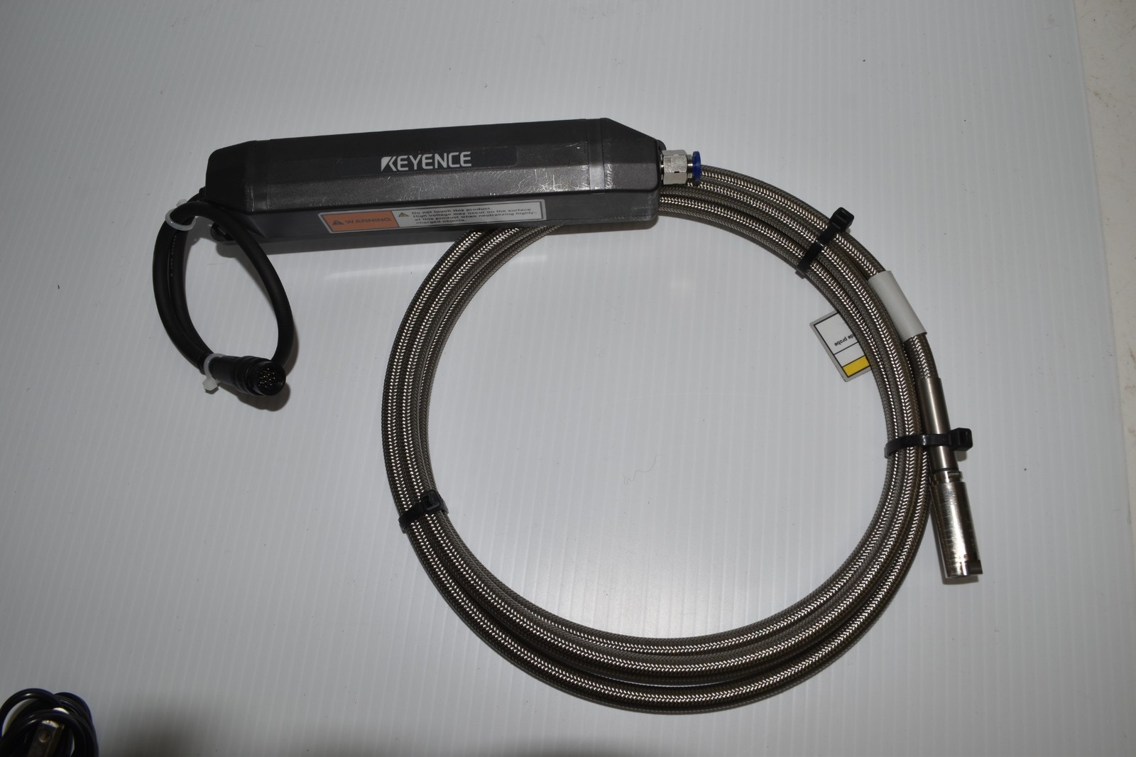 Keyence SJ-M201 and SJ-M021 Set High Performance Static Eliminator (YGF9)