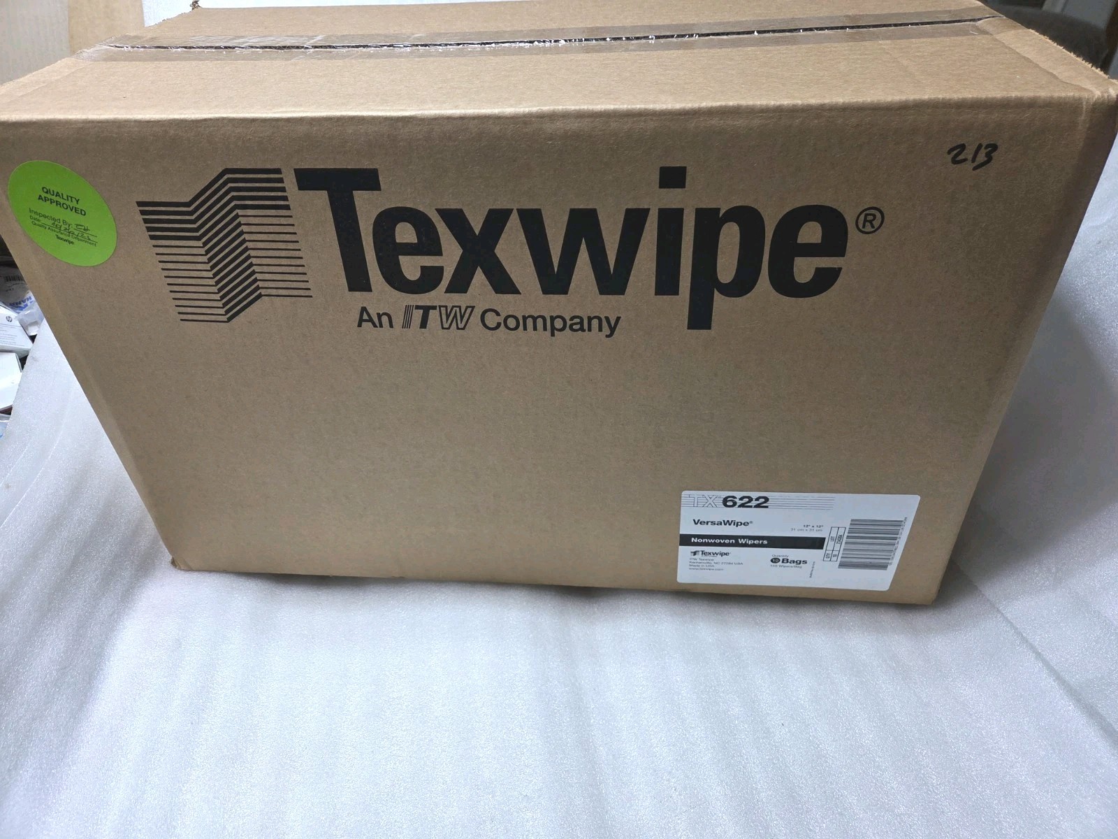 Case of 10 Packs Texwipe TX622 – Versa Wipe Cleanroom Dry Wipers, 12 in x 12 in