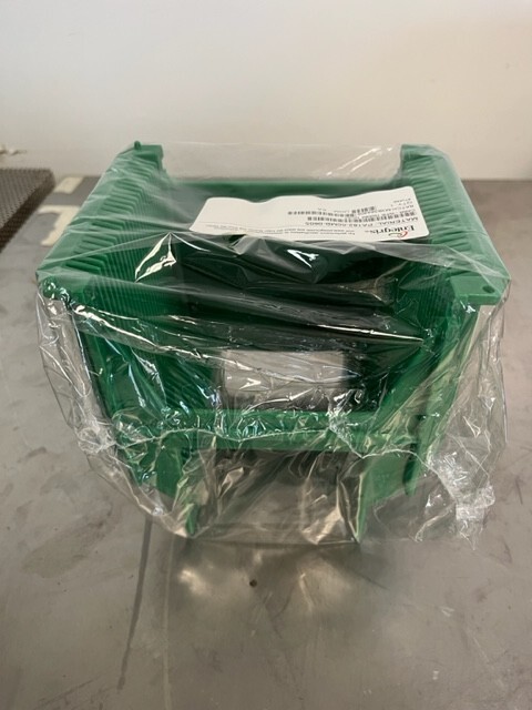 ENTEGRIS 150 mm (6 inch) Wafer Cassette, GREEN, PA182-60MB-0605, NEW.