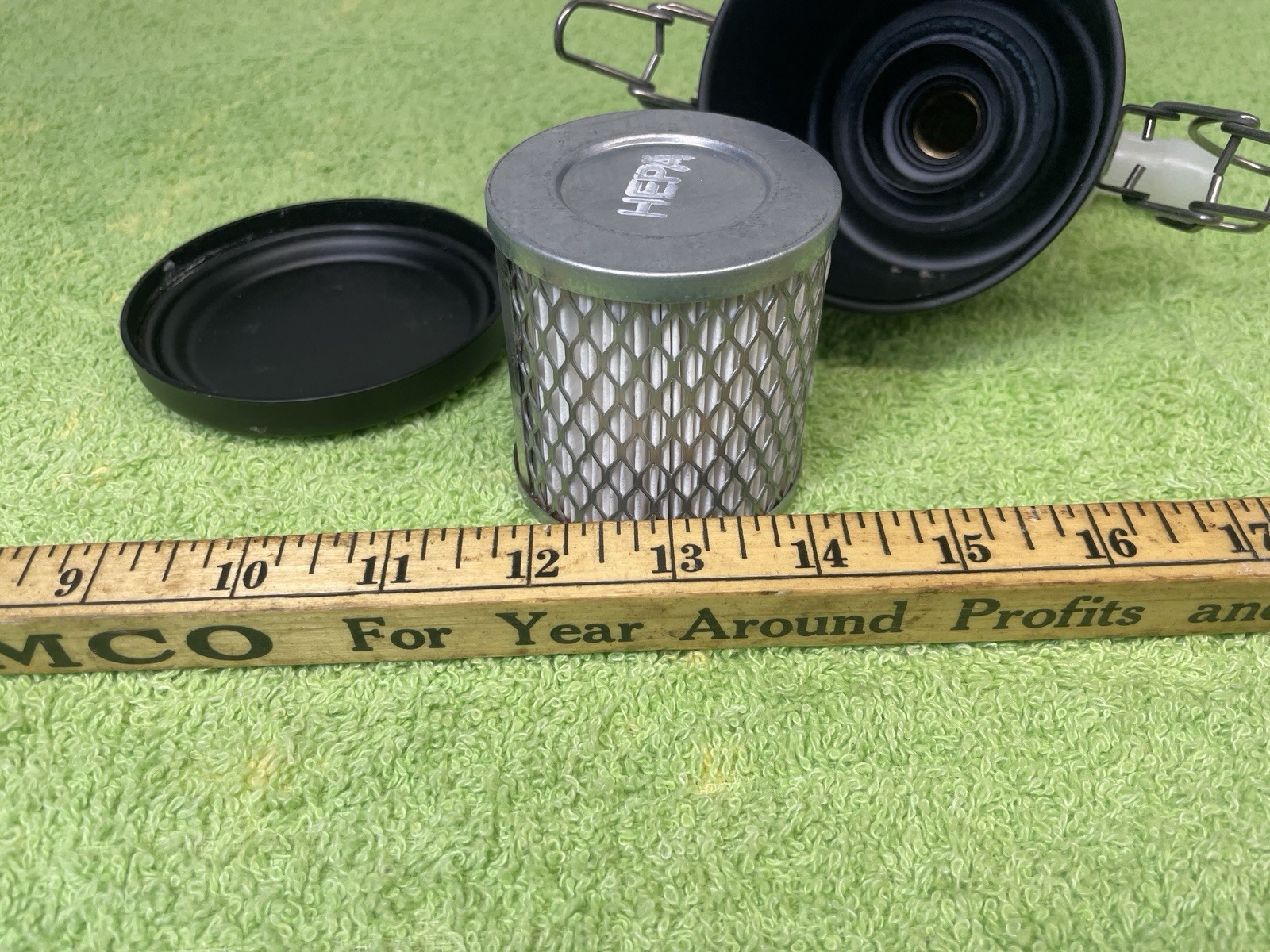 Round Canister 4″ x 3″ with 1/2″ Nipples HEPA Air Filter 2 1/2″ width x 2 5/8″