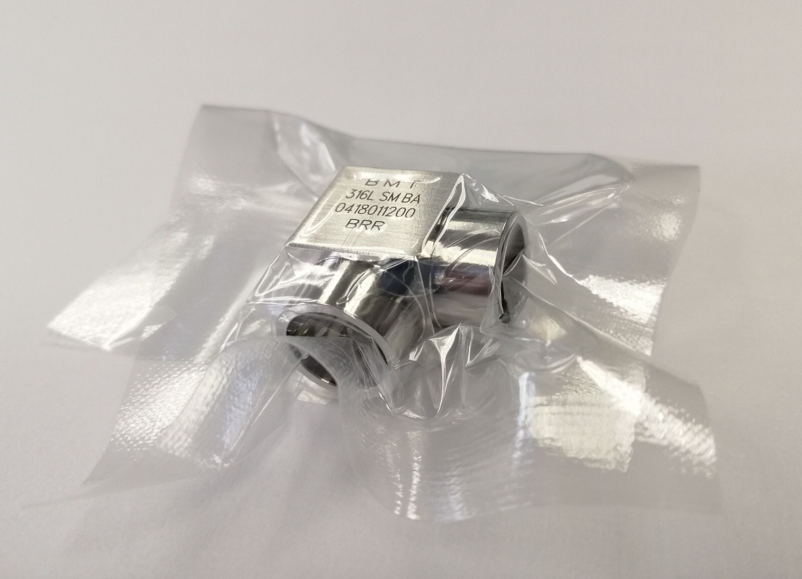 Superlok 1/2″ MicroFIT Weld UNION 90° ELBOW (Similar 6LV-8MW-9) LOT of 5