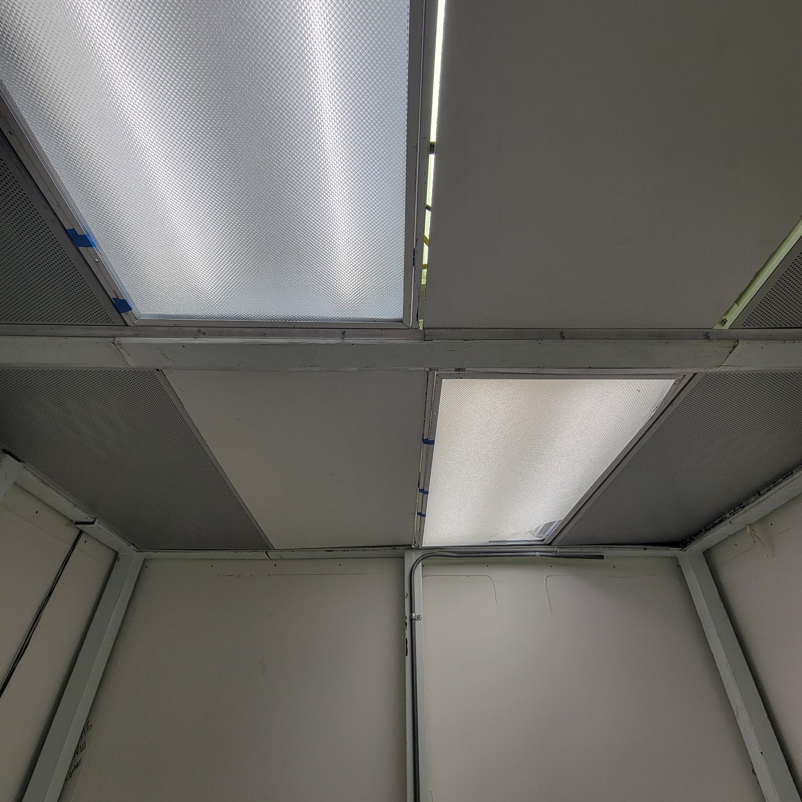 Terra 6701-99A Universal Modular Hardwall Cleanroom ISO5 8’L x 8’W x 8’H ISO 5