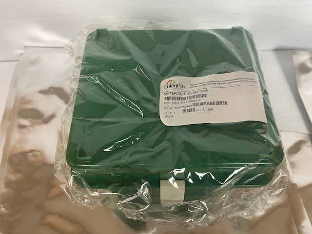 ENTEGRIS 150 mm (6 “) GREEN Wafer Storage Box, E90-102-0605, NOS