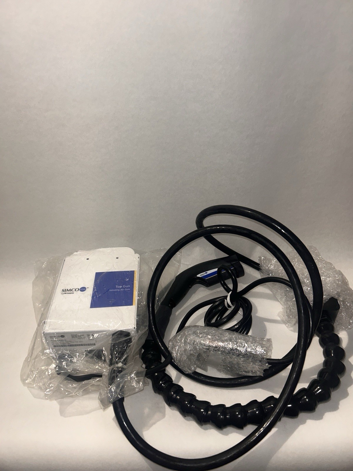 Simco-Ion Top Gun 3 Low Balance Ionizing Air Gun with Sidekick, 120V 4006992-01